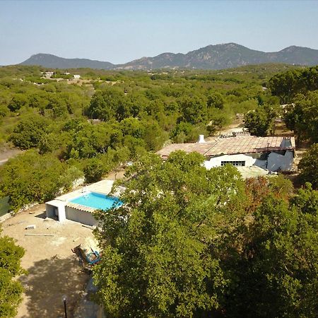 Residence Villa Smeralda Telti Eksteriør billede
