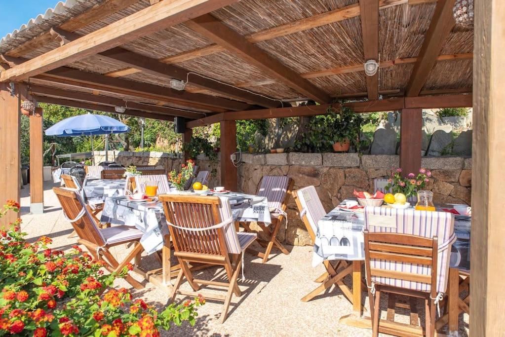 Residence Villa Smeralda Telti Eksteriør billede