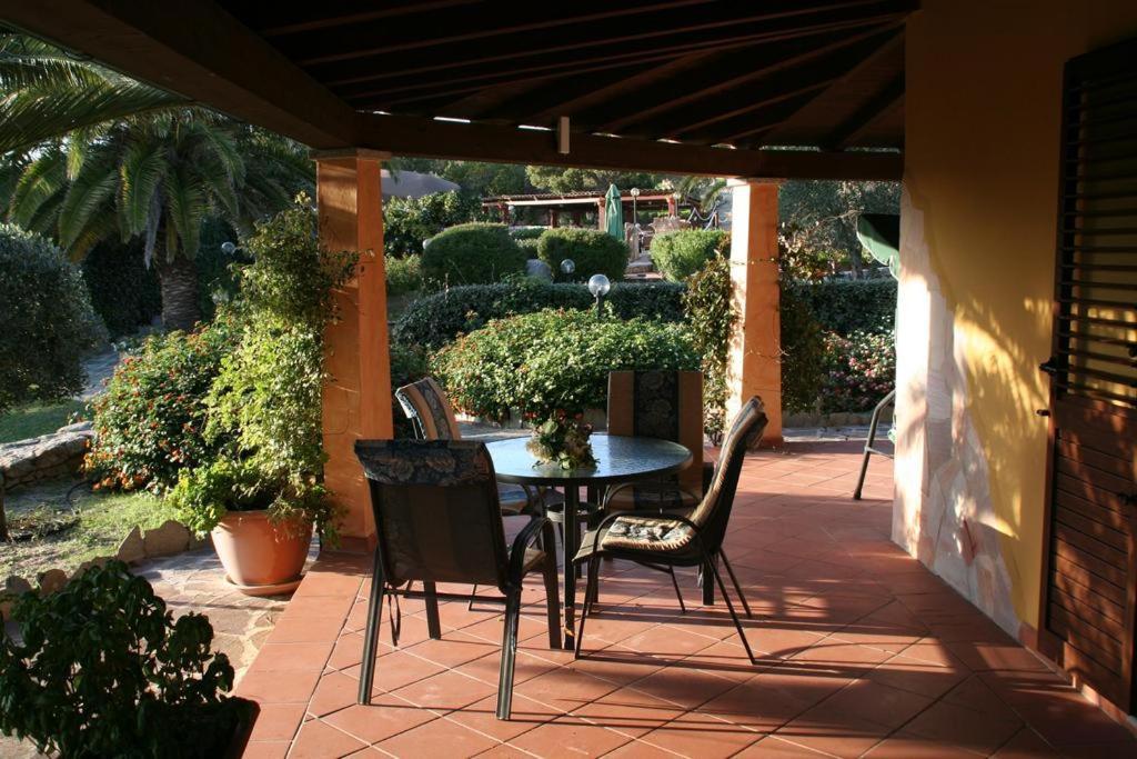 Residence Villa Smeralda Telti Eksteriør billede
