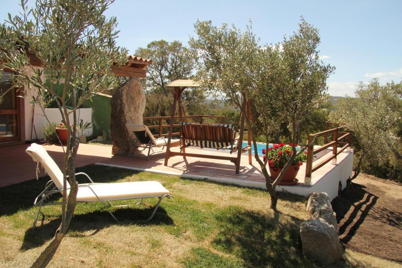 Residence Villa Smeralda Telti Eksteriør billede