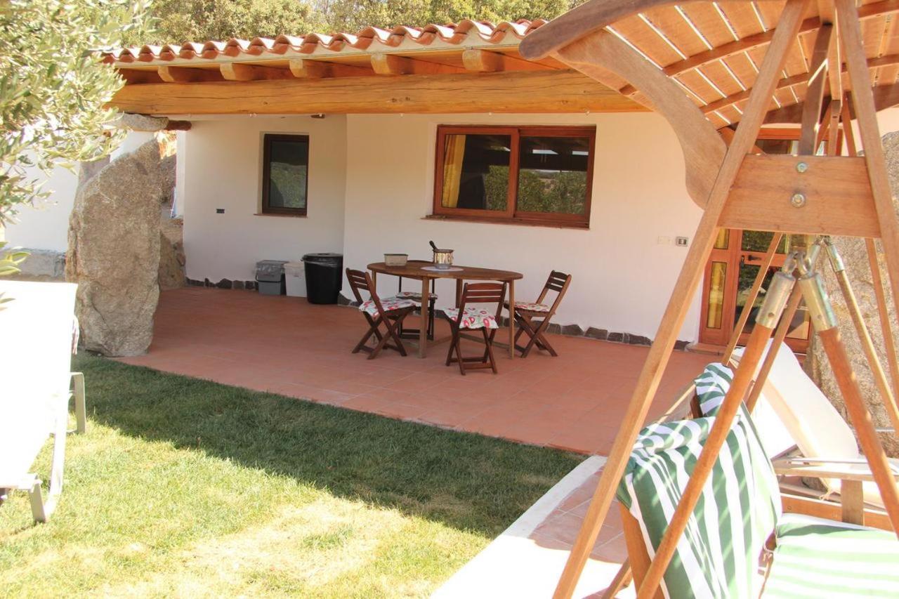 Residence Villa Smeralda Telti Eksteriør billede