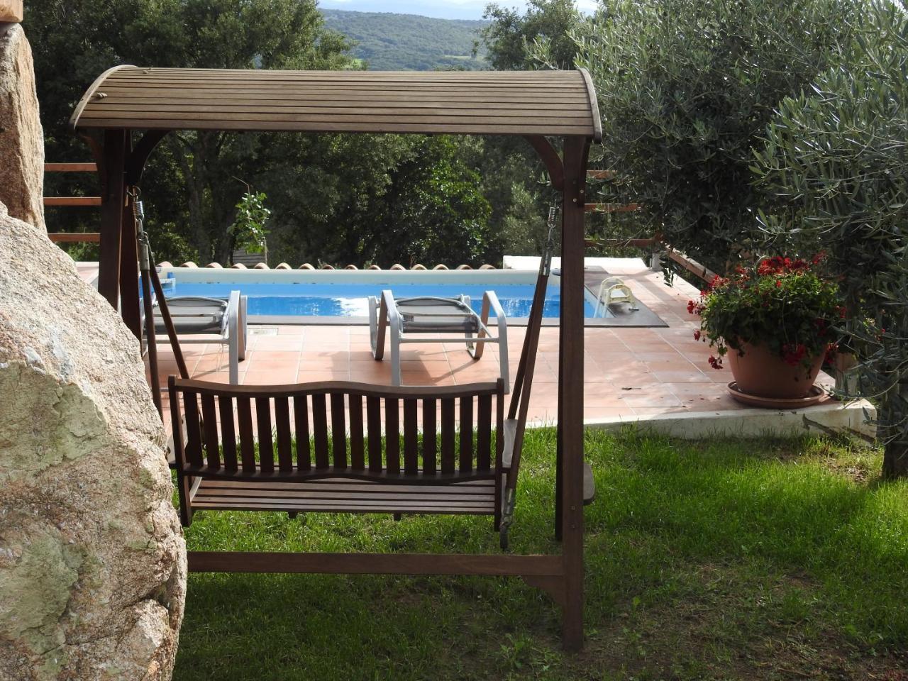 Residence Villa Smeralda Telti Eksteriør billede